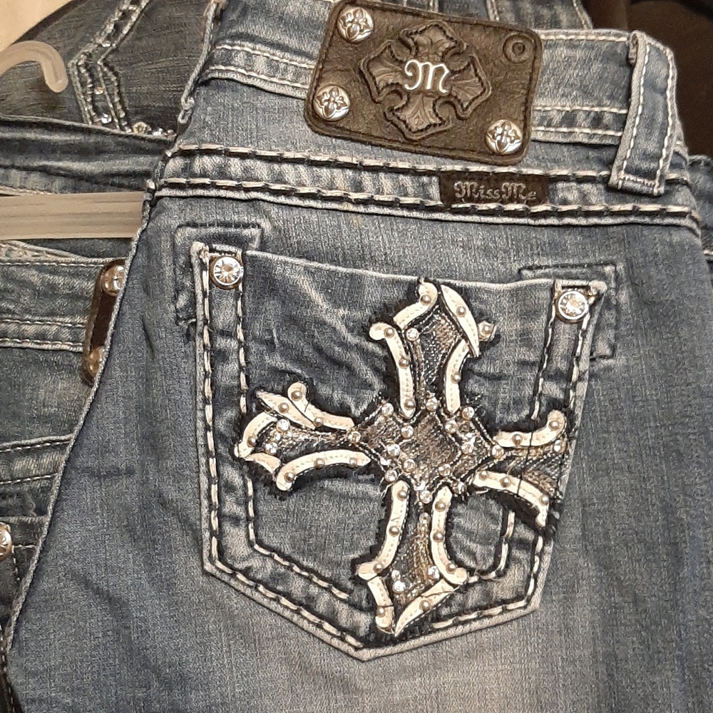 Miss Me Jeans Cross